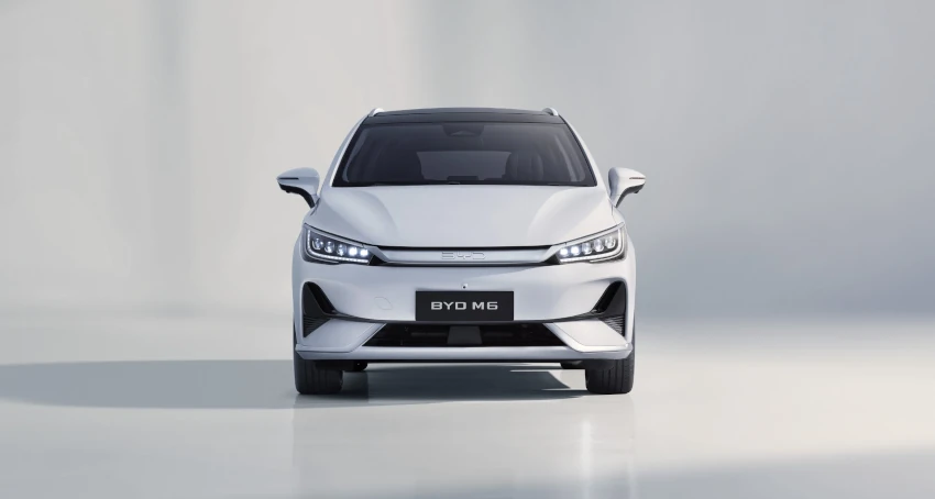 BYD-M6-Desain-Wajah-Naga-Aerodinamis